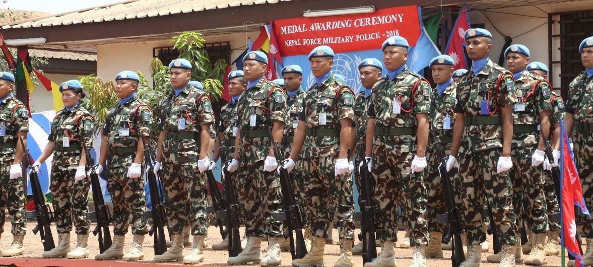 服务于联合国中非共和国多层面综合稳定特派团的尼泊尔维和人员。这是联合国最危险的特派团之一。