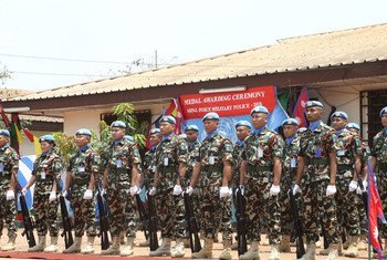 服务于联合国中非共和国多层面综合稳定特派团的尼泊尔维和人员。这是联合国最危险的特派团之一。