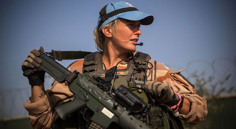 In 2018, 25 women were deployed to Mali in a battalion of 252 Swedish military personnel. Here a Swedish peacekeeper is on patrol in Timbuktu in the north of the West African country.