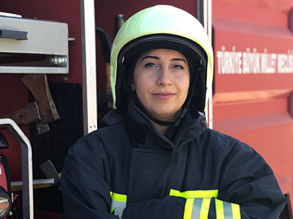 Une femme pompier en Turquie 