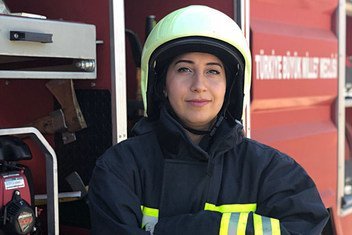 Une femme pompier en Turquie 