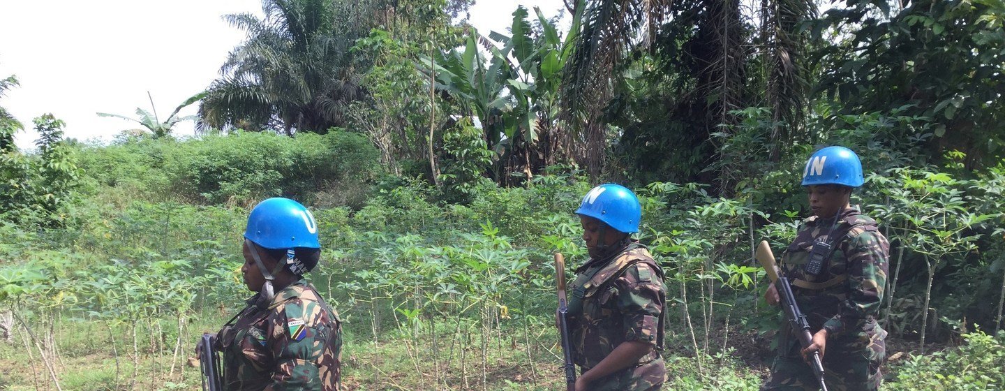 Tanzania female peacekeepers serving with MONUSCO’s Force Intervention Brigade (FIB) contingent in Beni’s area of Mavivi in DRC’s North Kivu province have been taking part in both security patrols as well as empowering the community with income generating skills.