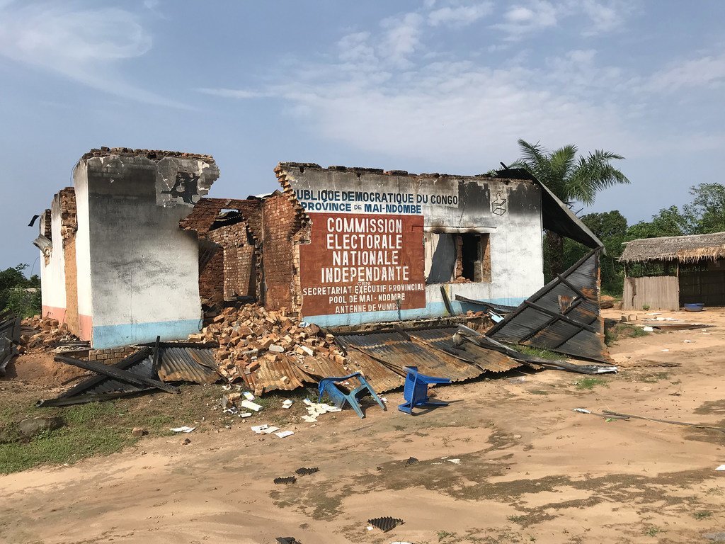 A Yumbi, le bâtiment de la Commission électorale nationale indépendante a été partiellement détruit lors des violences intercommunautaires de décembre 2018 (archive)