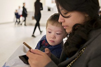 Les technologies numériques de la santé, accessibles via les téléphones portables, les tablettes et les ordinateurs, peuvent améliorer la santé de la population