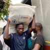 A ONU e os parceiros humanitários estão aumentando o fornecimento de suprimentos emergenciais de alimentos, abrigo, água e cuidados de saúde para centenas de milhares de pessoas que foram afetadas em todo o Moçambique, Malawi e Zimbábue