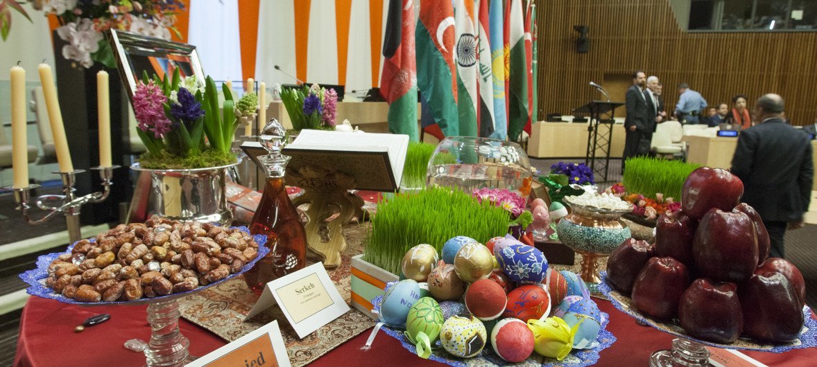 Во время празднования Навруза страны приносят в ООН традиционные угощения