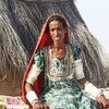 Una mujer pakistaní con tuberculosis. Su caso no se diagnosticó  durante cinco años porque no podía pagar los 2 dólares del costo de transporte desde su aldea hasta el Hospital Civil de Tharparkar.