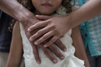 Una niña y su familia piden asilo en San José, Costa Rica, después de huir de Nicaragua.