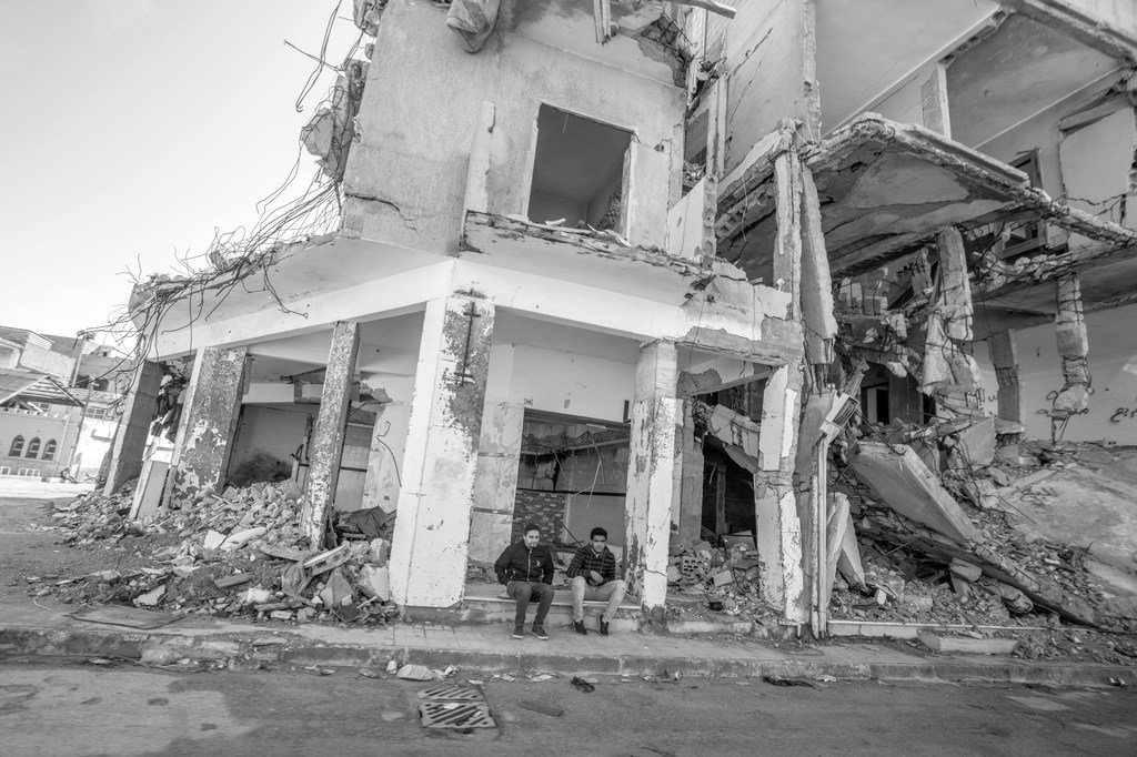 Des bâtiments détruits, à Tripoli, la capitale de la Libye.