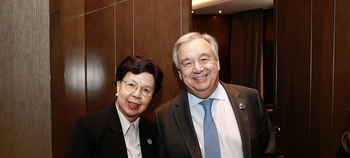 4月26日，联合国秘书长古特雷斯在中国北京举行的第二届一带一路论坛期间会见了世界卫生组织前总干事陈冯富珍。