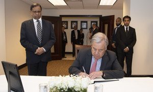 UN Secretary-General António Guterres signs the book of condolence at the Permanent Mission of Sri Lanka in New York following terrorist attacks in April 2019 on churches in the south Asian country.