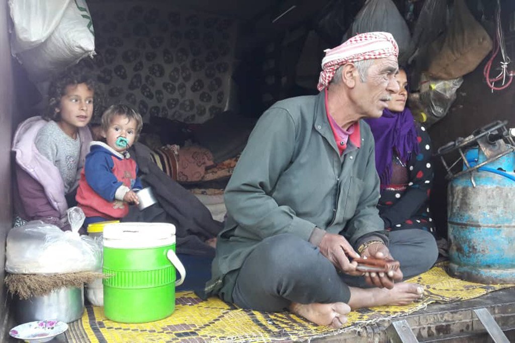 Des dizaines de milliers de personnes sont déplacées par le conflit dans la province d'Idlib en Syrie.