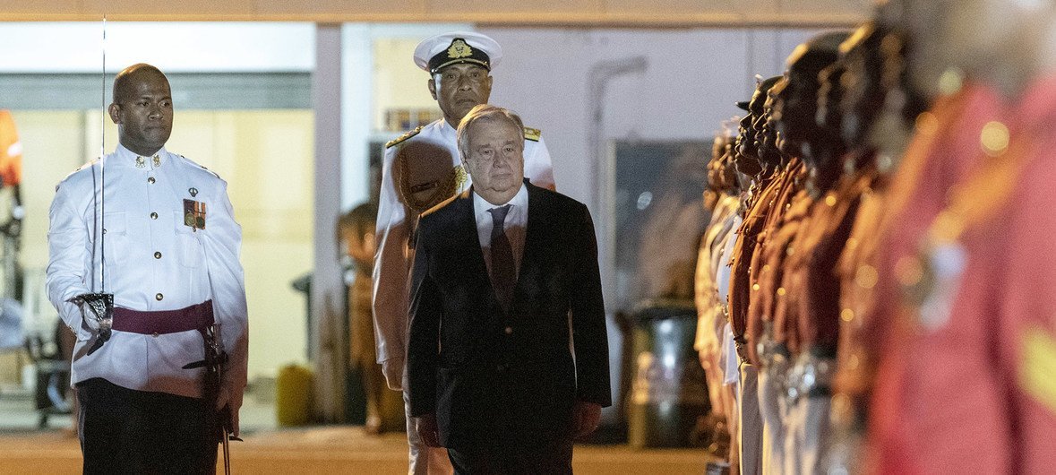 El Secretario General, António Guterres, a su llegada a Suva, capital de Fiji, 