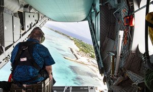 The UN Secretary-General António Guterres overflies the low-lying coastline of Tuvalu in the Pacific Ocean. (17 May 2019)