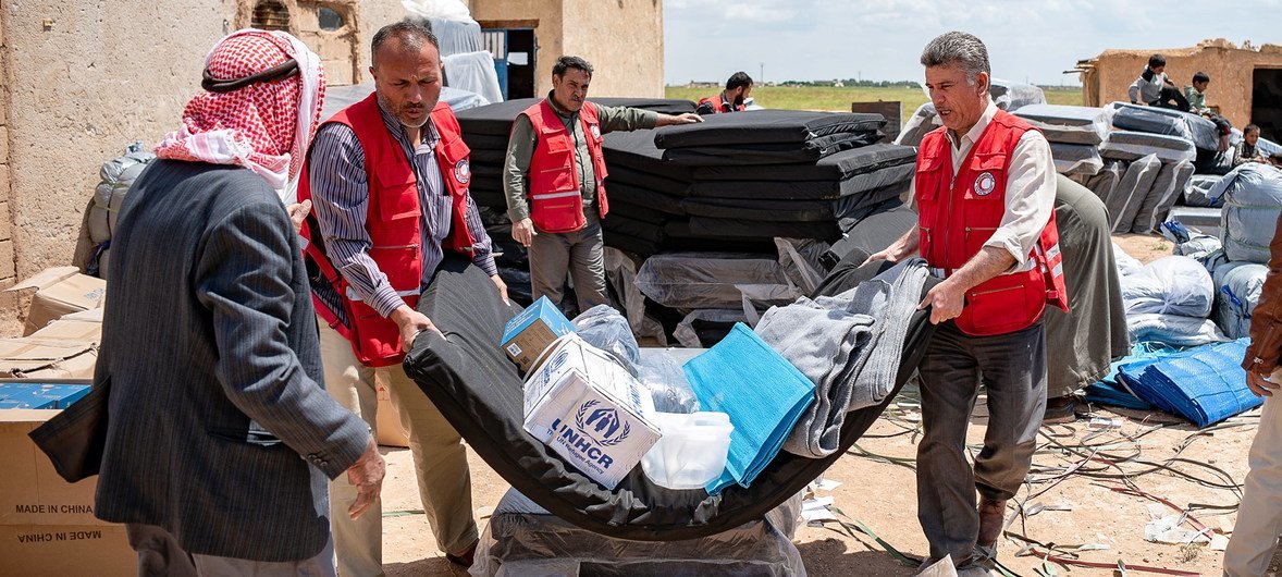 联合国难民署正在向叙利亚境内流离失所者提供关键的救援物资。