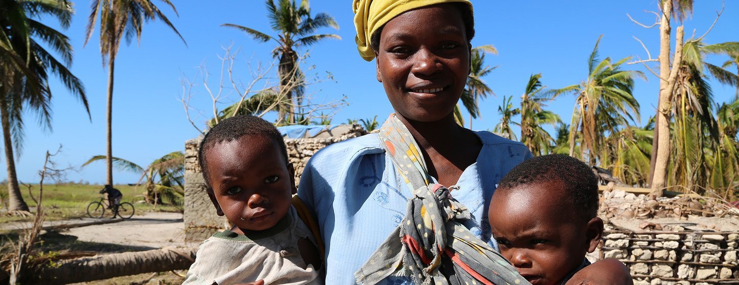 Distribuição de alimentos pelo Programa Mundial de Alimentos, PMA, em Matemo, uma das Ilhas Quirimbas, na província de Cabo Delgado, Moçambique. A região foi uma das mais afetadas pelo ciclone Kenneth. 8 de maio de 2019