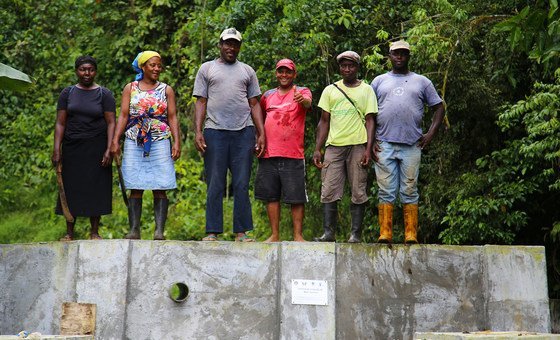 Irrigation systems supported by the UN Development Programme have enabled farmers in São Tomé and Príncipe to produce crops throughout the year. (file 2017)