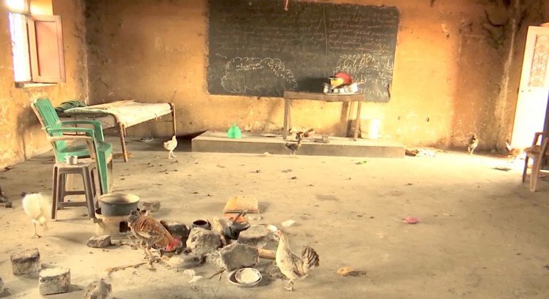 Escola no Sudão usada por grupos armados