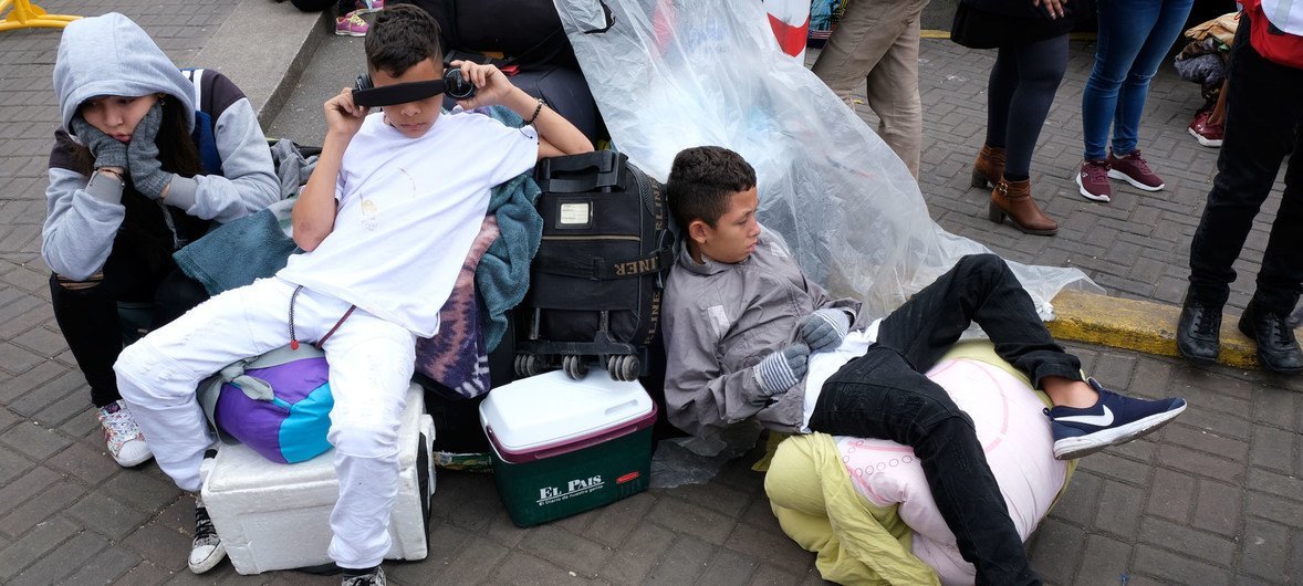 Unos 1650 refugiados y migrantes de venezuela siguen llegando cada día a Ecuador.