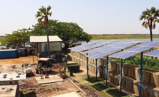 Teams in Malakal have designed a hybrid, solar power system that extracts half a million litres of water per day from the Nile to provide a more sustainable source of water. 