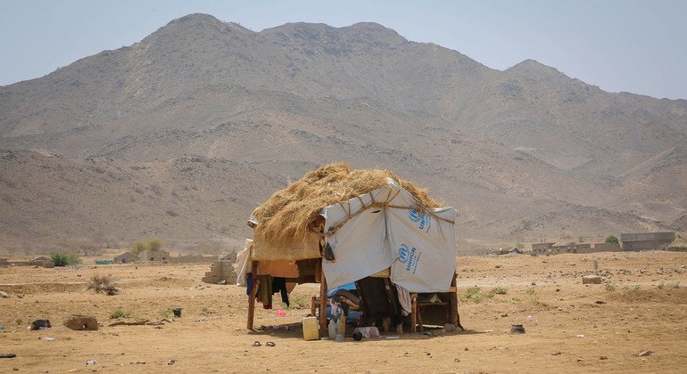 यमन के हुदायदाह क्षेत्र से लगभग 150 किलोमीटर उत्तर में हाज्जाह गवर्नरेट के अब्स ज़िले में एक स्थाई आरामगाह. (8 मई 2019)