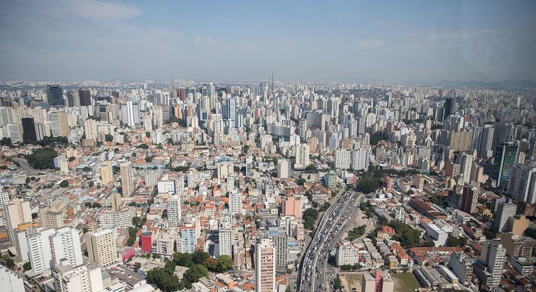 Em 30 de março, Brasil bateu recorde diário de óbitos com mais de 3,6 mil perdas de vida