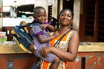 Una madre en Makola, Ghana. 