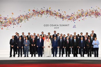 जापान के ओसाका शहर में एकत्र जी-20 देशों के नेता.