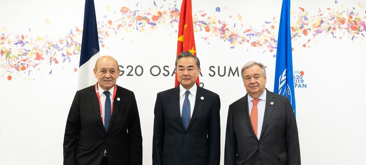 El Secretario General de la ONU junto a los cancilleres de Francia y China