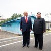 El presidente estadounidense se encuentra con el líder de la República Democrática Popular de Corea en la zona desmilitarizada que la separa de Corea del Sur.