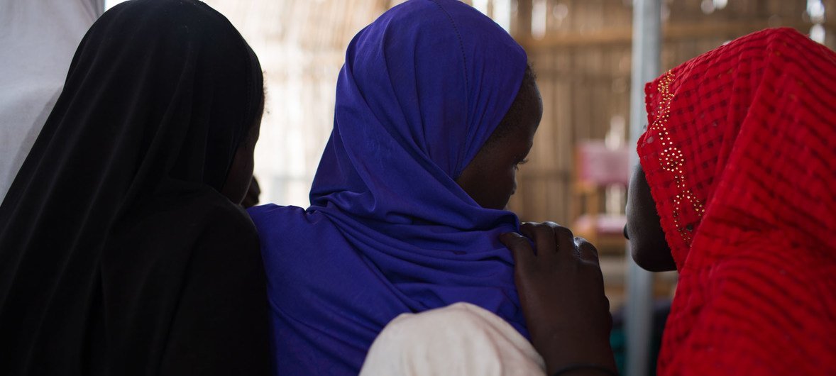 Meninas que foram sequestradas e estupradas pelo Boko Haram na Nigéria.