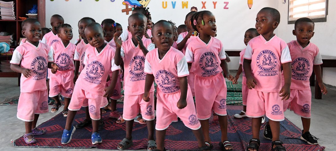 Children and teachers in preschool are very happy with their new classes in Gonzagueville, a suburban of Abidjan, the capital of Côte d'Ivoire.